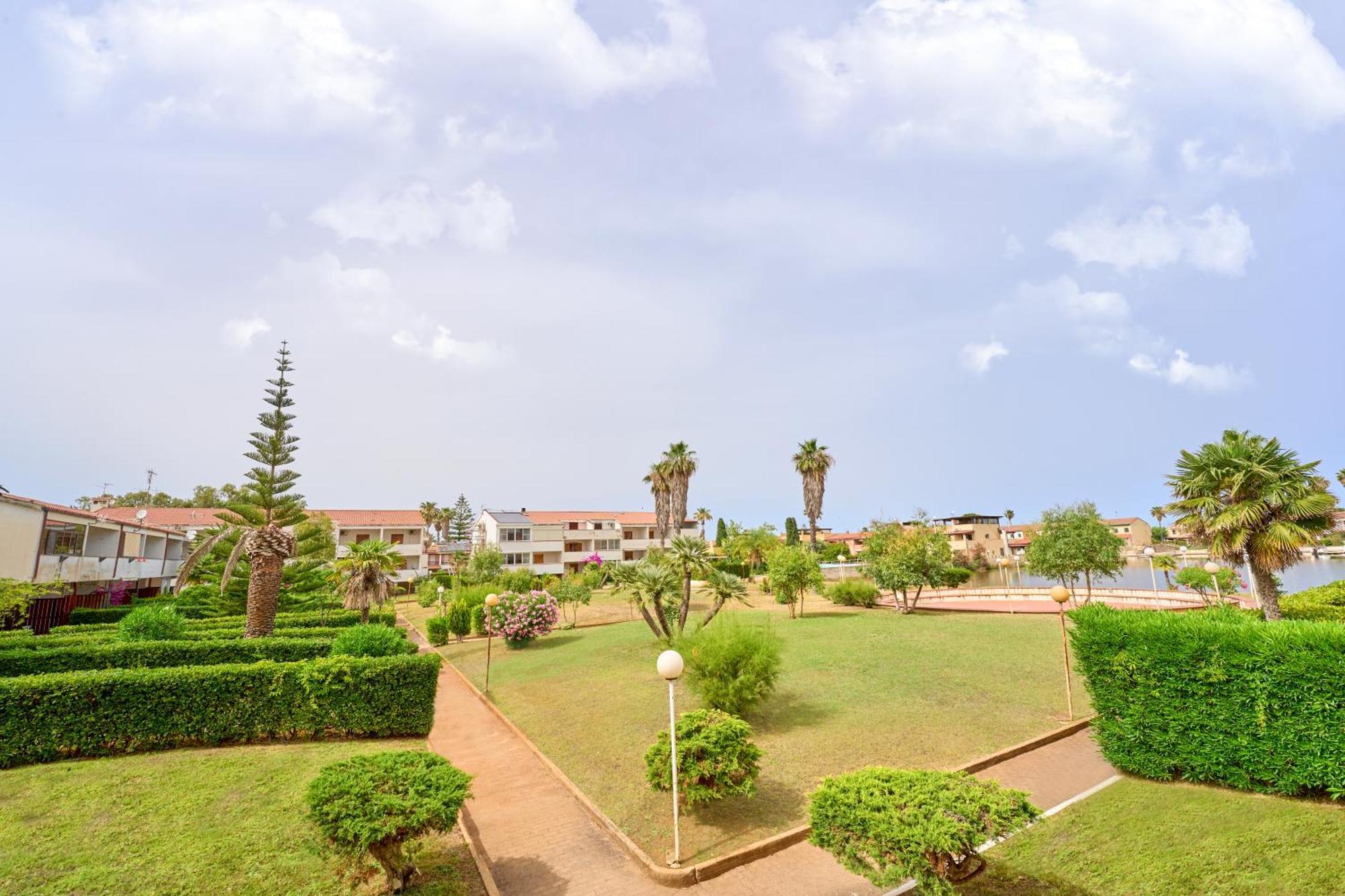 Aparthotel Casa Vacanze Lux By White à I Casoni Extérieur photo