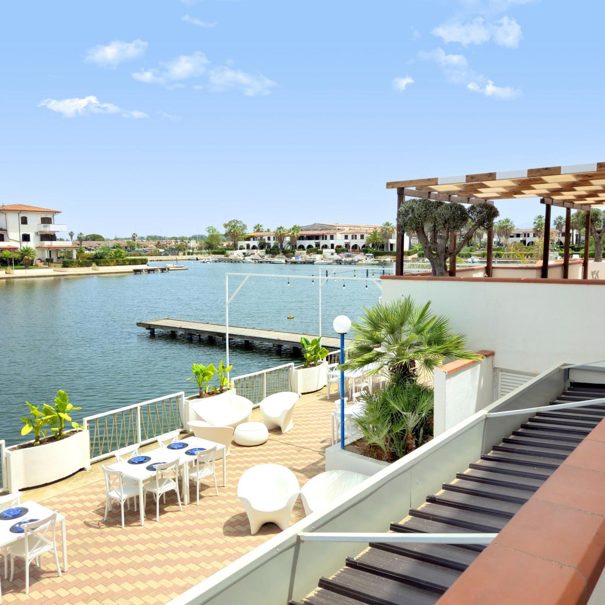 Aparthotel Casa Vacanze Lux By White à I Casoni Extérieur photo